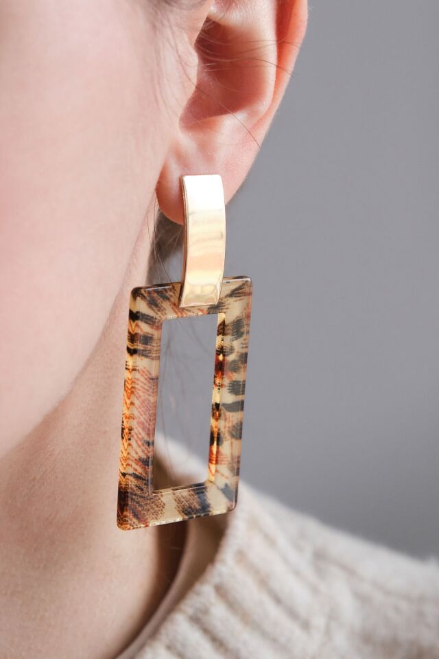 Leopar Desenli Altın Kaplama Küpe