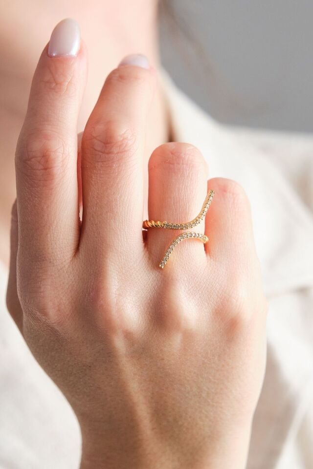 Gold Zirkon Taşlı Zarif Yüzük