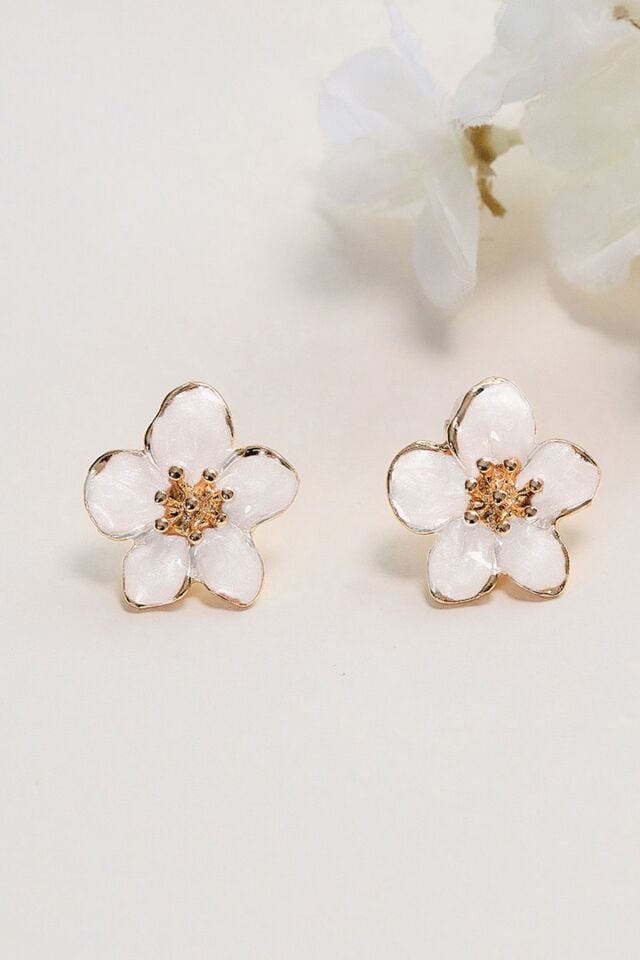 Altın Kaplama Beyaz Sakura Çiçeği Küpe