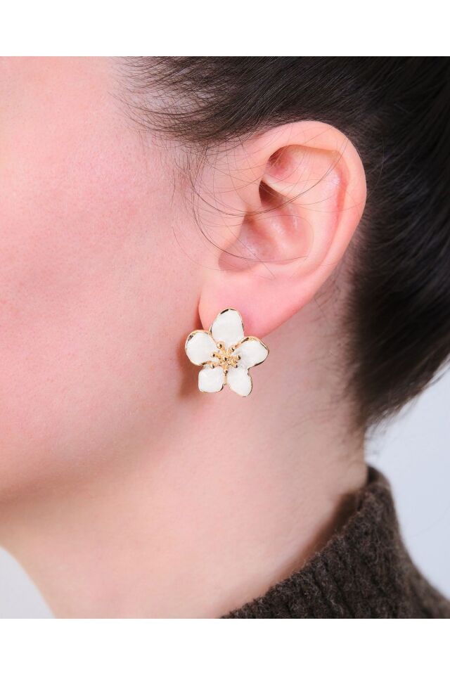 Altın Kaplama Beyaz Sakura Çiçeği Küpe