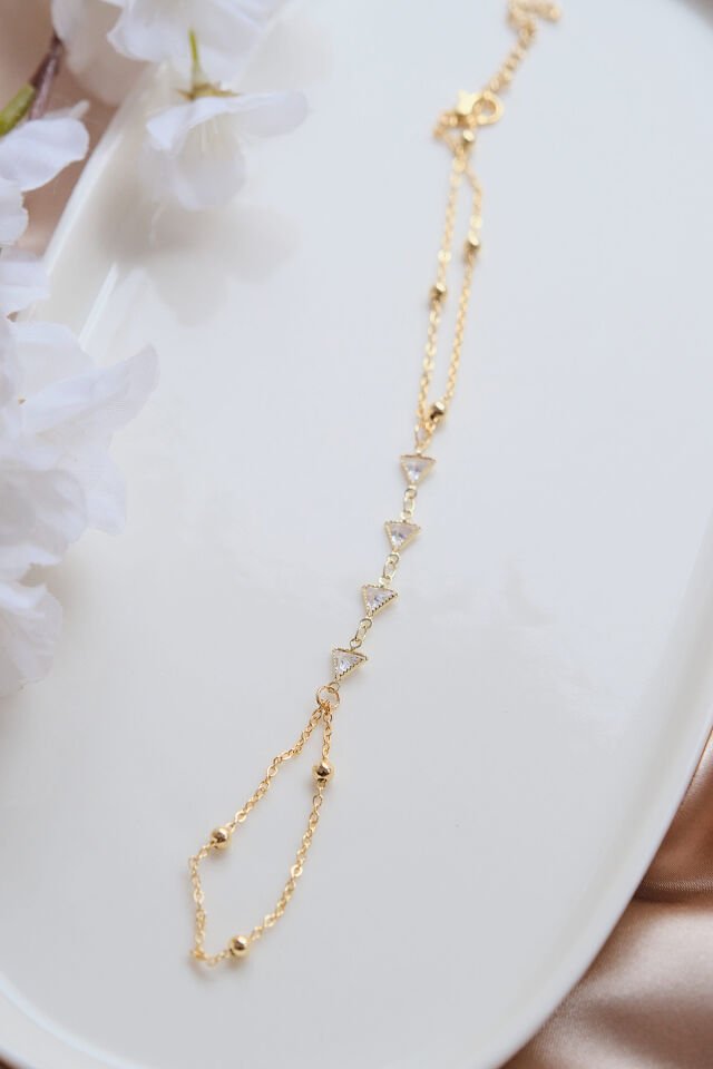 Gold Zirkon Taşlı Ucgen Şahmeran
