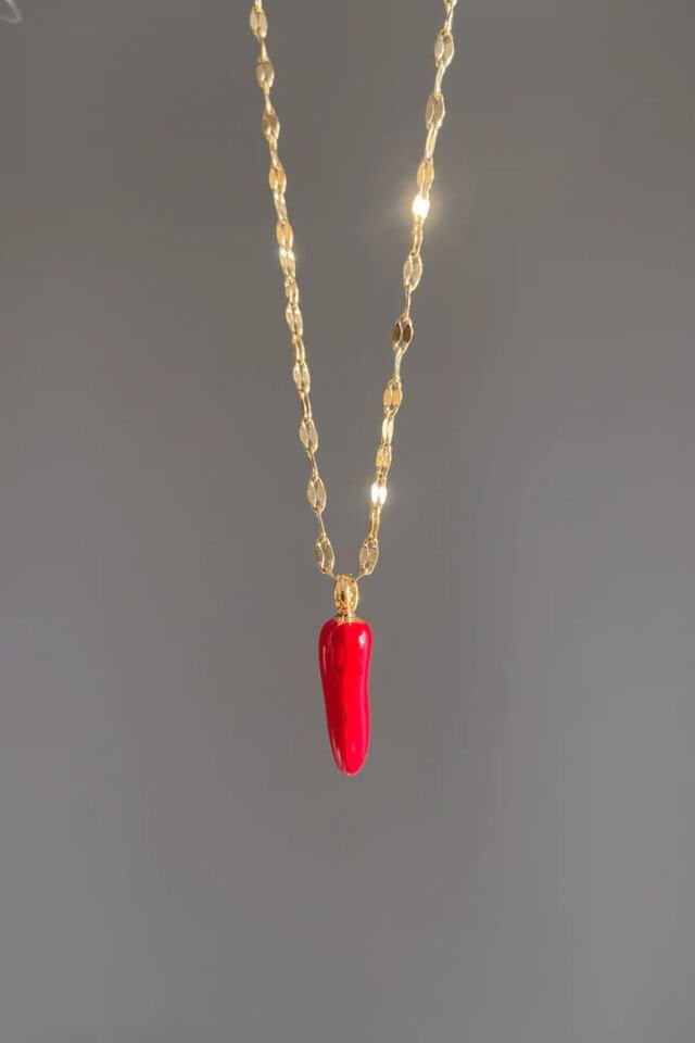 Altın Kaplama Kırmızı Biber Figürlü Çelik Zincir Kolye