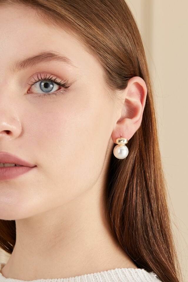 Hailey İncili Sallantılı Gold Küpe