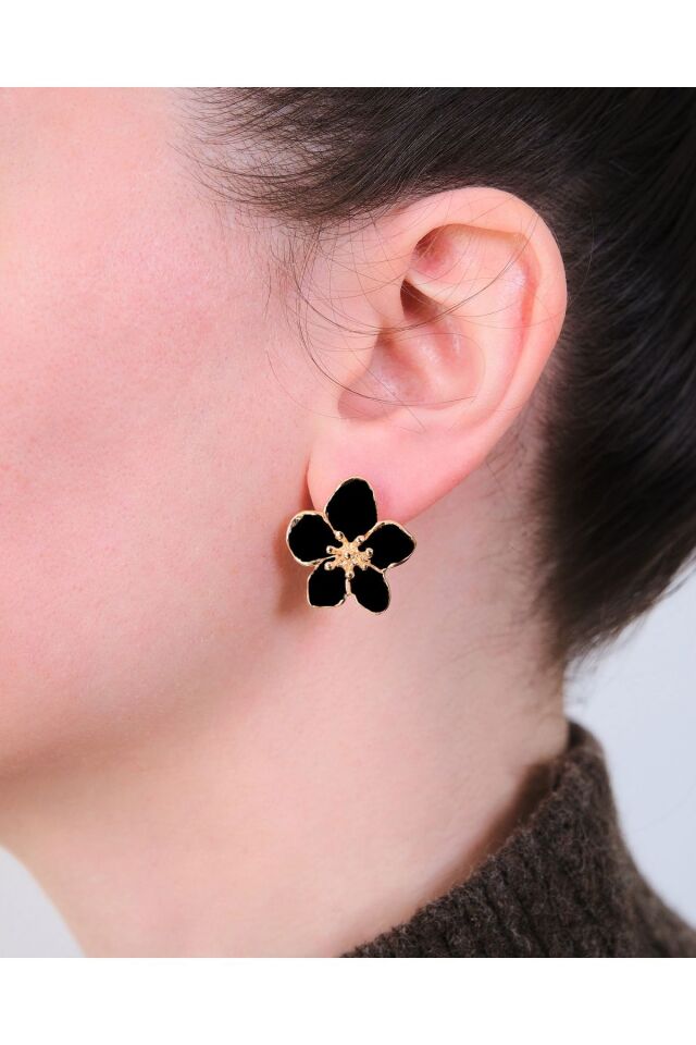 Altın Kaplama Siyah Sakura Çiçeği Küpe