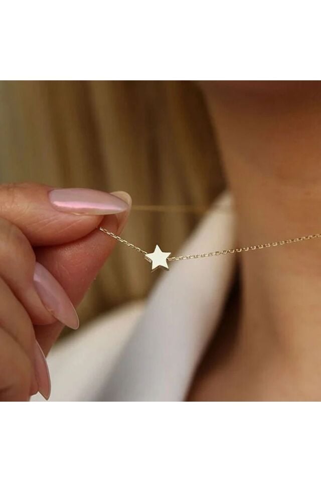 Gold Minimal Yıldızlı Kolye