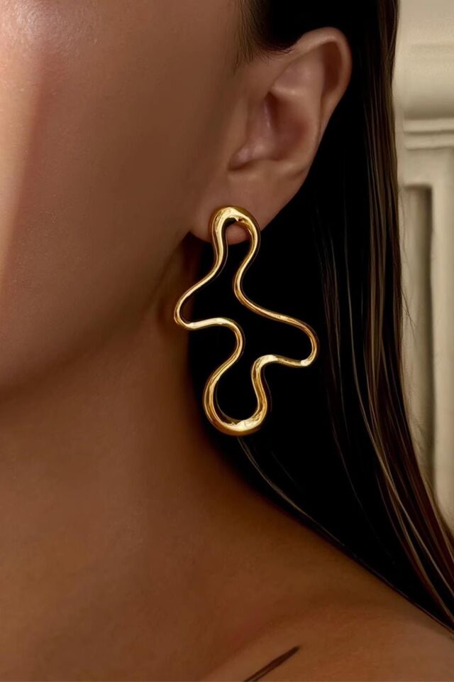 Gold Dalga Desenli Küpe