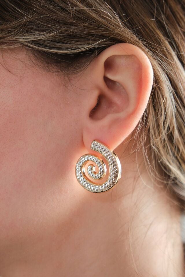 Altın Kaplama Snail Küpe Döngü Desen