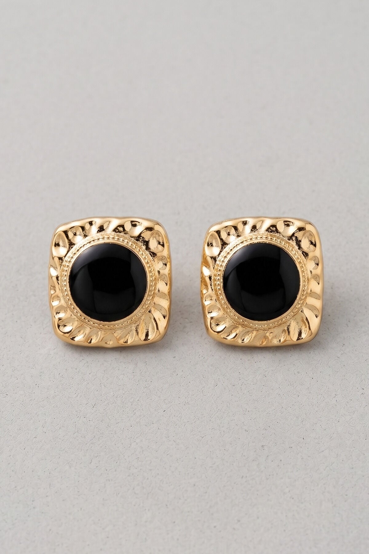 Gold Dörtgen Vintage Siyah Mineli Küpe