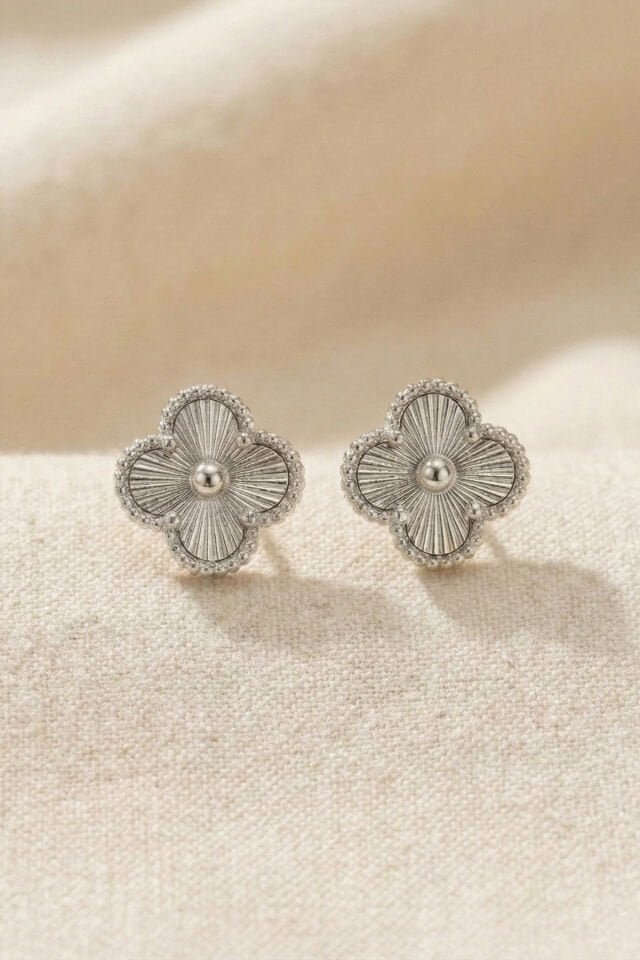 Gümüş Kaplama Çelik Cleef Küpe