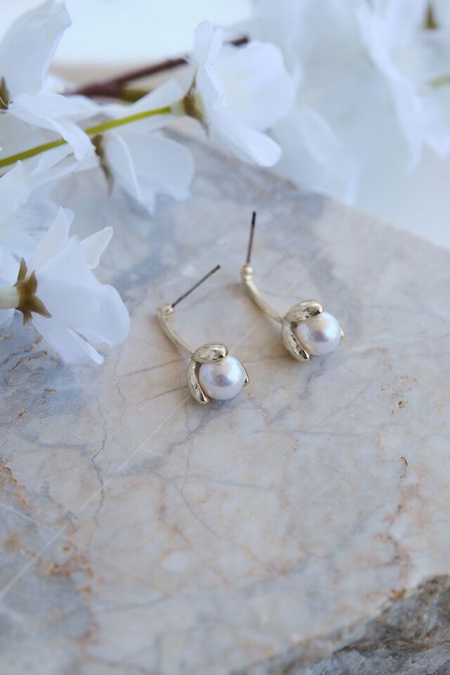 Gümüş Kaplama Lale Şekilli İncili Küpe