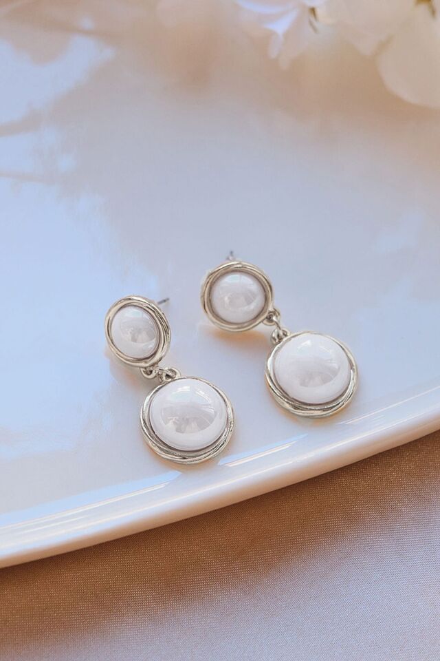 Silver Sallantılı Taşlı Yuvarlak Küpe