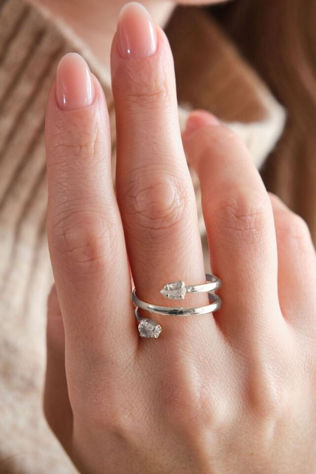 Gümüş Markiz Taşlı Loop Yüzük