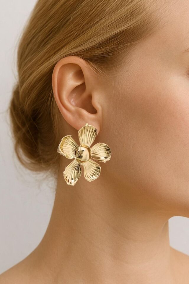 Gold Flower Papatya Küpe