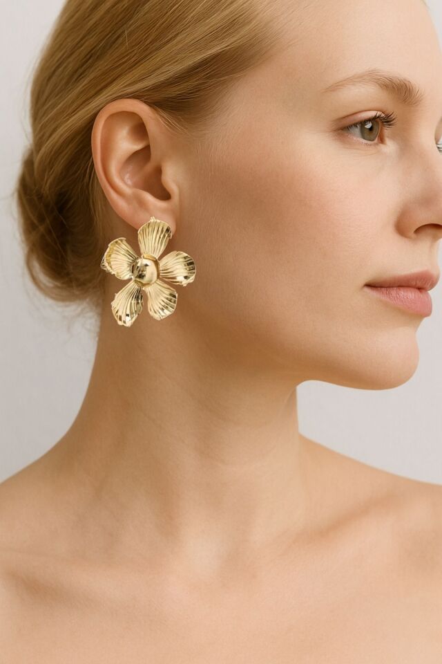 Gold Flower Papatya Küpe