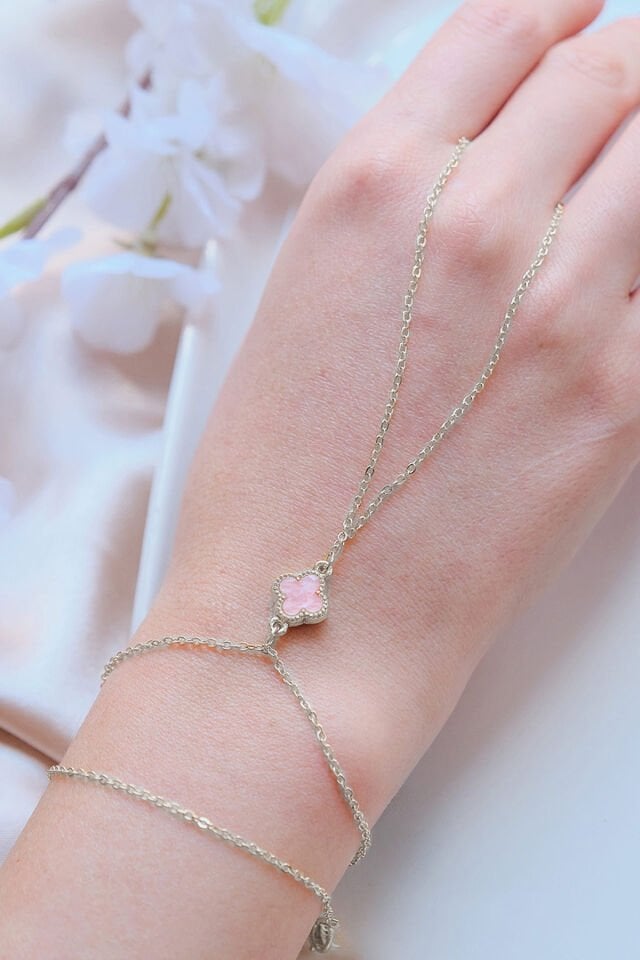 Silver Pembe Doğal Taşlı Yonca Şahmeran