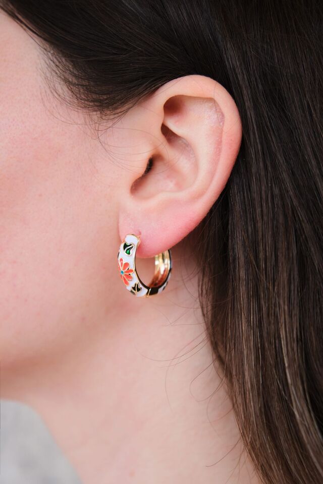 Daisy Beyaz Turuncu Mineli Halka Çelik Küpe