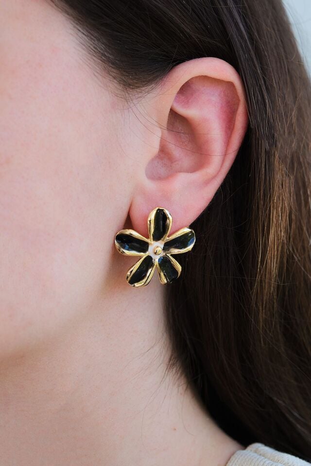 Siyah ve Beyaz Mineli Papatya Küpe