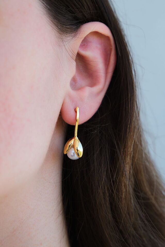 Altın Kaplama Lale Şekilli İncili Küpe