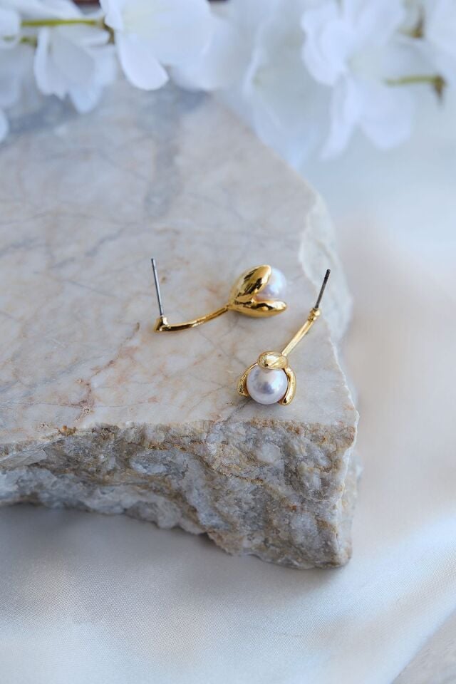 Altın Kaplama Lale Şekilli İncili Küpe