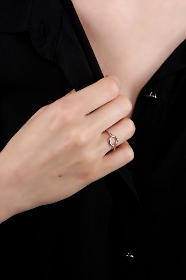 Kadın Gümüş Kaplama Yuvarlak Şekilli Yüzük (ayarlanabilir)