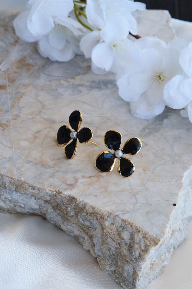 Altın Kaplama İncili Siyah Mineli Çiçek Küpe