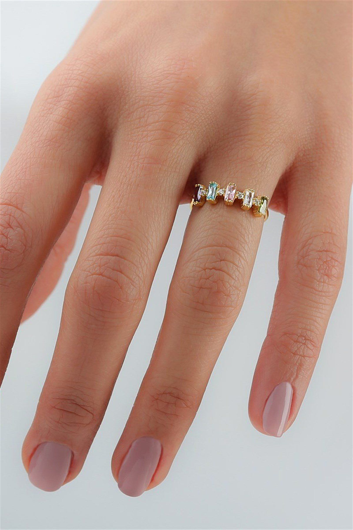 Gold Renkli Baget Taşlı Çelik Yüzük