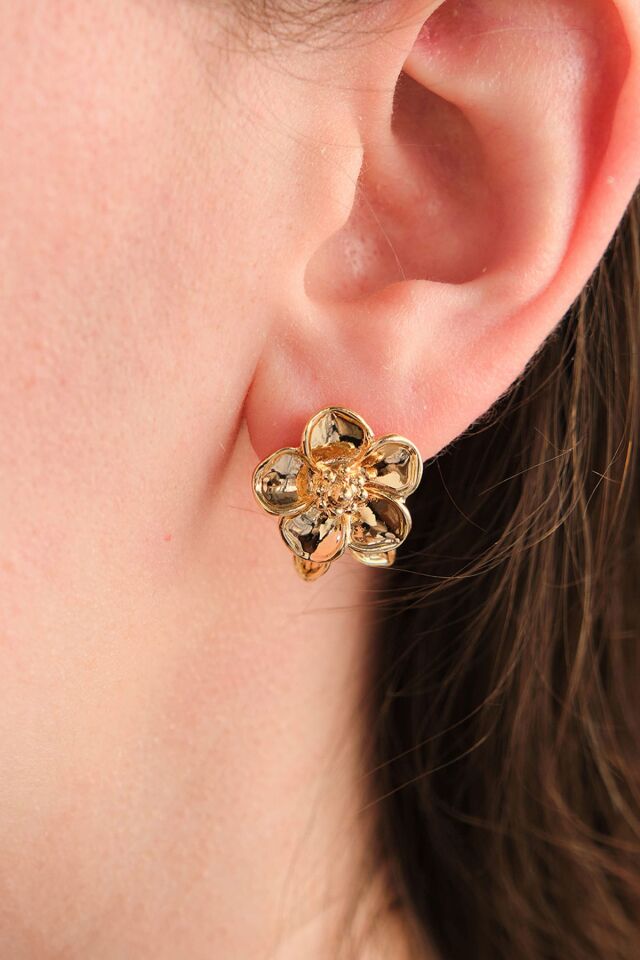 Gold Yapraklı Mini Papatya Küpe