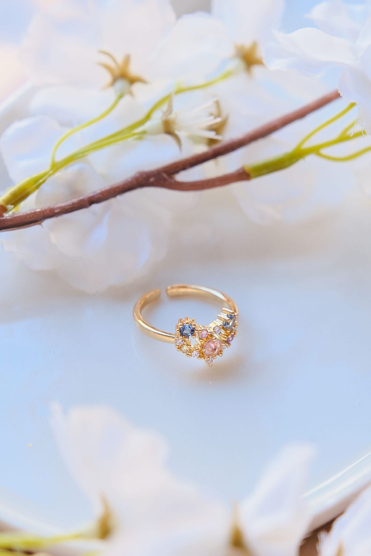 Gold Renkli Zirkon Taşlı Büyük Kalp Çelik Yüzük