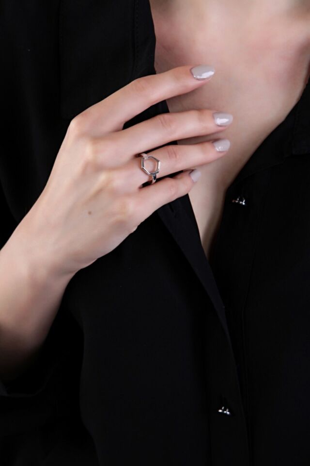 Kadın Gümüş Kaplama Altıgen Yüzük (ayarlanabilir)