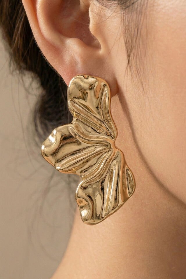 Gold Premium Kararmaz Hafif 3 Yaprak Küpe