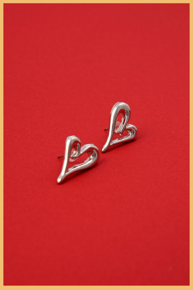 Gümüş Kaplama Asimetrik Kalp Küpe Seti