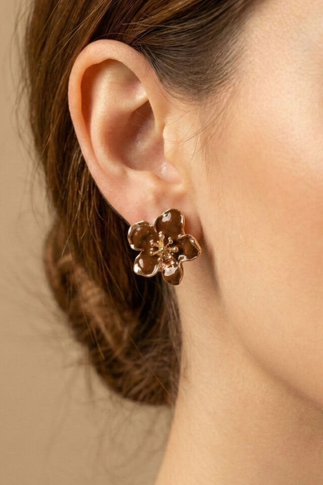 Altın Kaplama Kahverengi Sakura Çiçeği Küpe