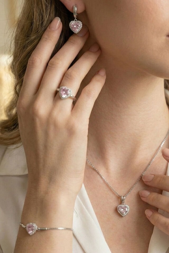 Silver Pembe Zirkon Taşlı Kolye Küpe Bileklik Yüzük Seti Ve Hediye Kutusu Sevgililer Günü