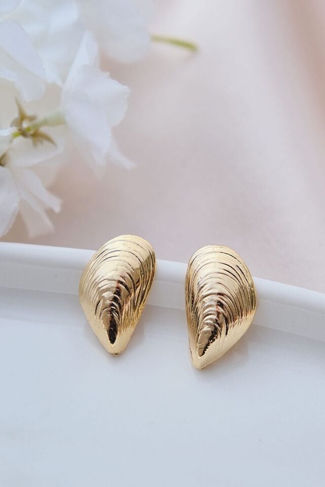 Gold Deniz Kabuğu Parlak Küpe