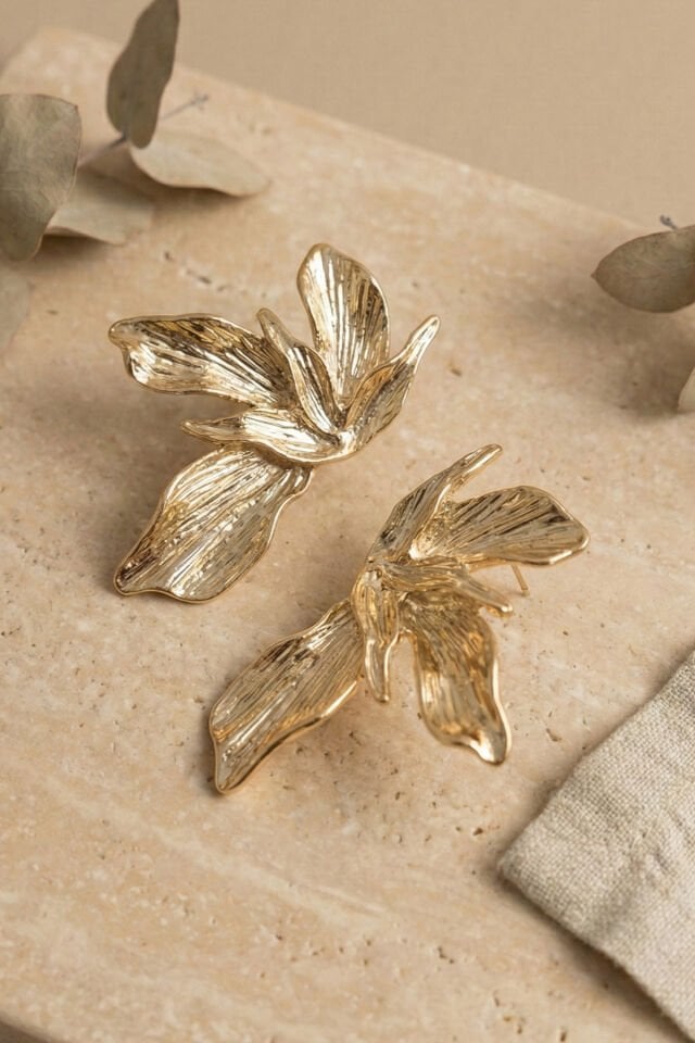 Gold Premium Kararmaz Hafif Geniş Yaprak Küpe