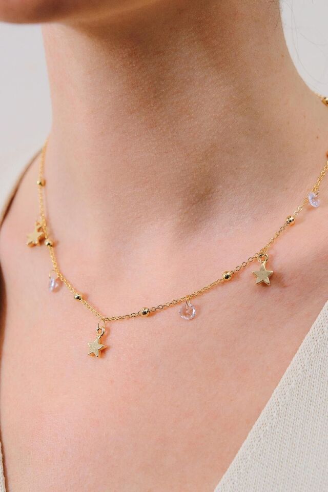 Yıldız Detaylı Ve Zirkon Taşlı Kolye