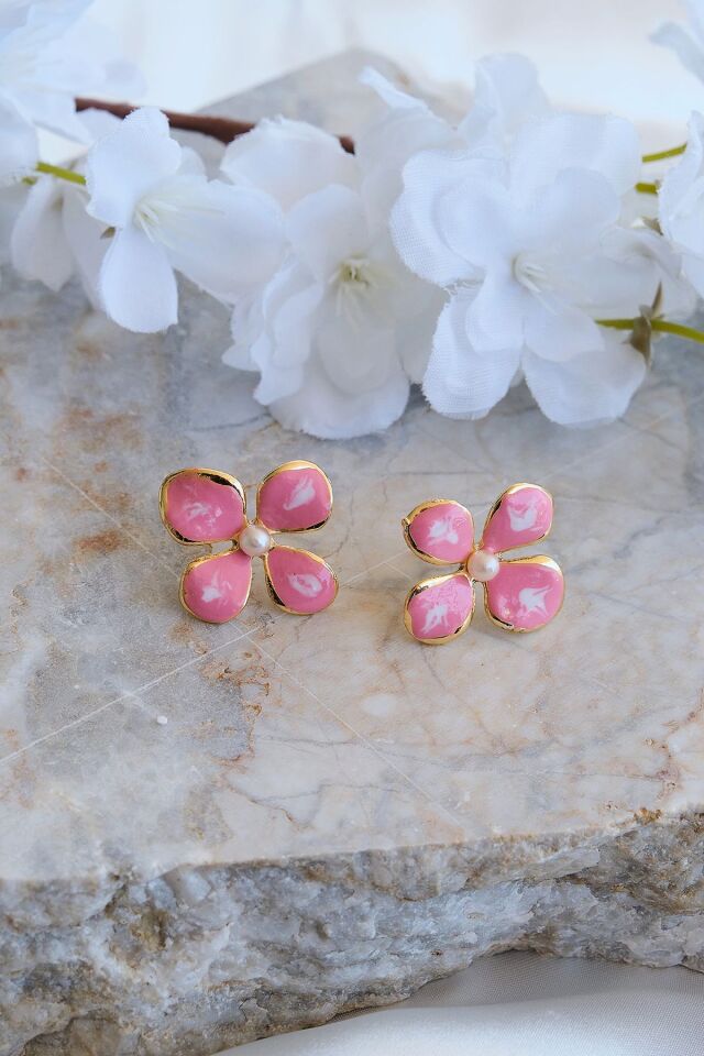 Altın Kaplama İncili Pembe Mineli Çiçek Küpe