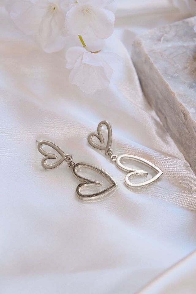 Silver Sallantılı İkili Kalp Küpe