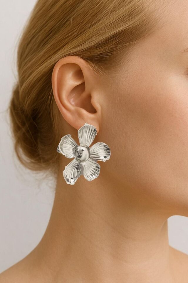 Silver Flower Papatya Küpe