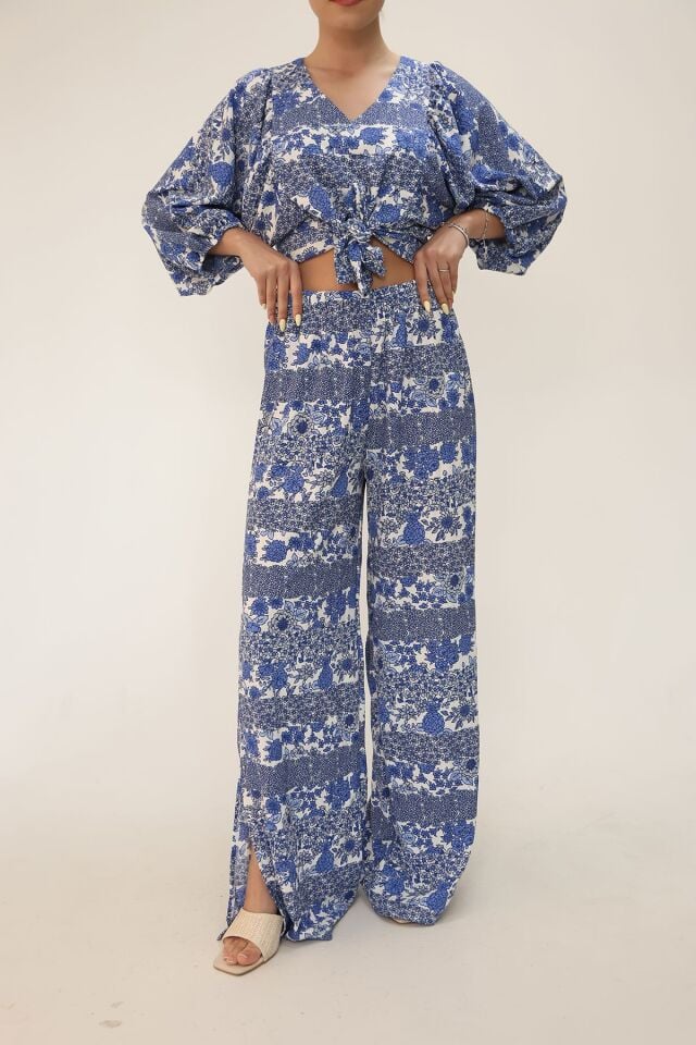 Mavi Çiçek Desenli Bluz ve Pantolon 2'li Takım