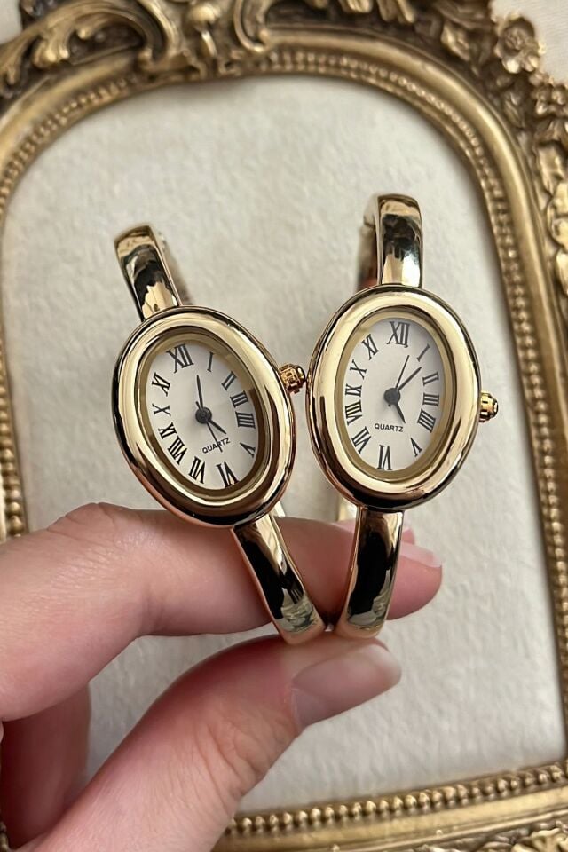 Car Gold Baignoire Kelepçe Kadın Kol Saati