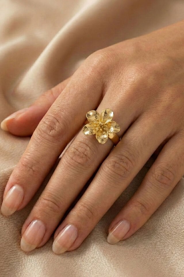 Gold Ayarlanabilir Sade Sakura Çiçeği Yüzük
