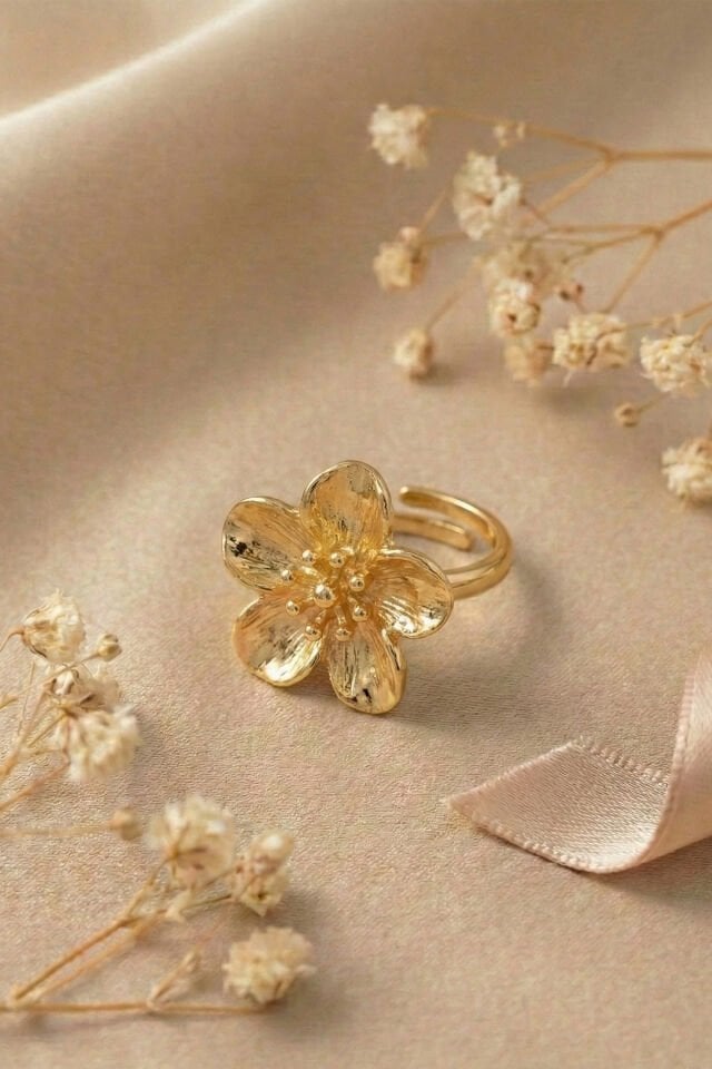 Gold Ayarlanabilir Sade Sakura Çiçeği Yüzük
