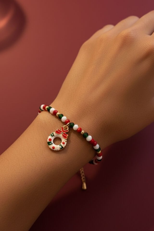 Altın Kaplama Kapı Süsü Figürlü Ayarlanabilir Yılbaşı Bilekliği – Yılbaşı Hediyesi